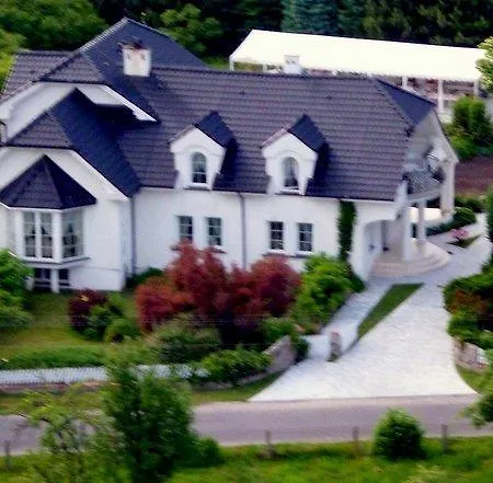 Zielone Zacisze 3*